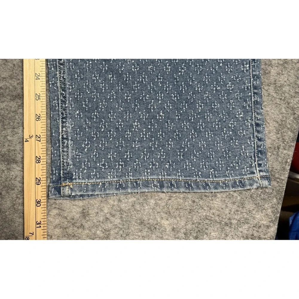Time & Tru Jeans 16 High Rise Relaxed Light Wash Embellished Denim Stretch NWT‎